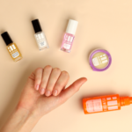 KIT SOIN DES ONGLES<br>SOS ONGLES ABÎMÉS Coffrets 4