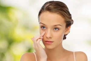 Préserver son contour des yeux : on commence tôt !