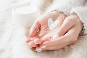 Prendre soin de ses mains et de ses ongles